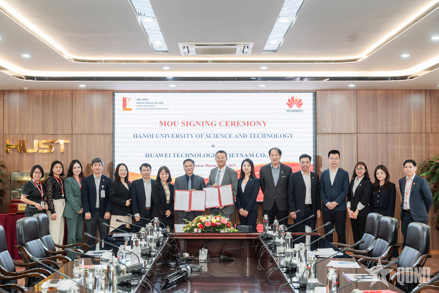 Hợp tác trong giáo dục và phát triển nhân tài công nghệ thông tin và truyền thông